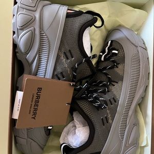 Burberry kids sneaker